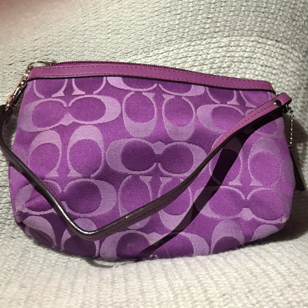 Coach clutch - Picture 2 of 3